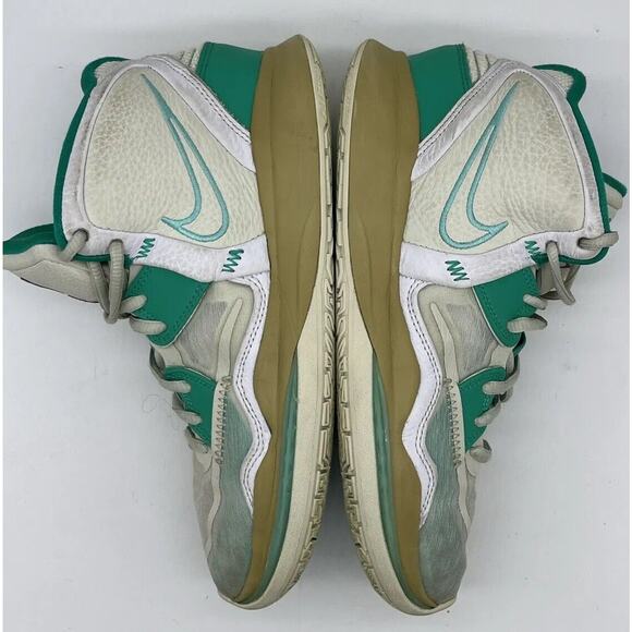 Nike Mens 7 Sue Bird x Kyrie Infinity Golden Tribute Basketball Shoes CZ0204-002 main image 5